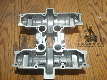 Load image into Gallery viewer, GS 400 GS425 COVER CYLINDER HEAD NOS